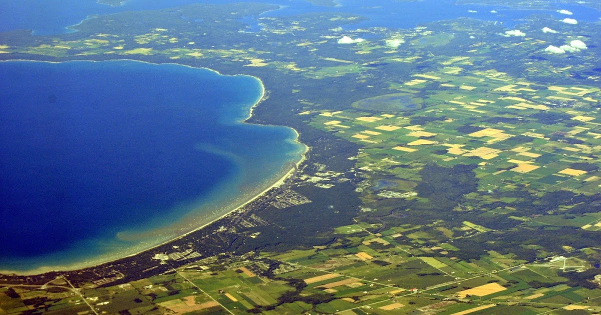 o-nu%2fAerial_-_Wasaga_Beach%25252C_Ontario_from_SW_01_-_white_balanced_%2525289656223451%252529.