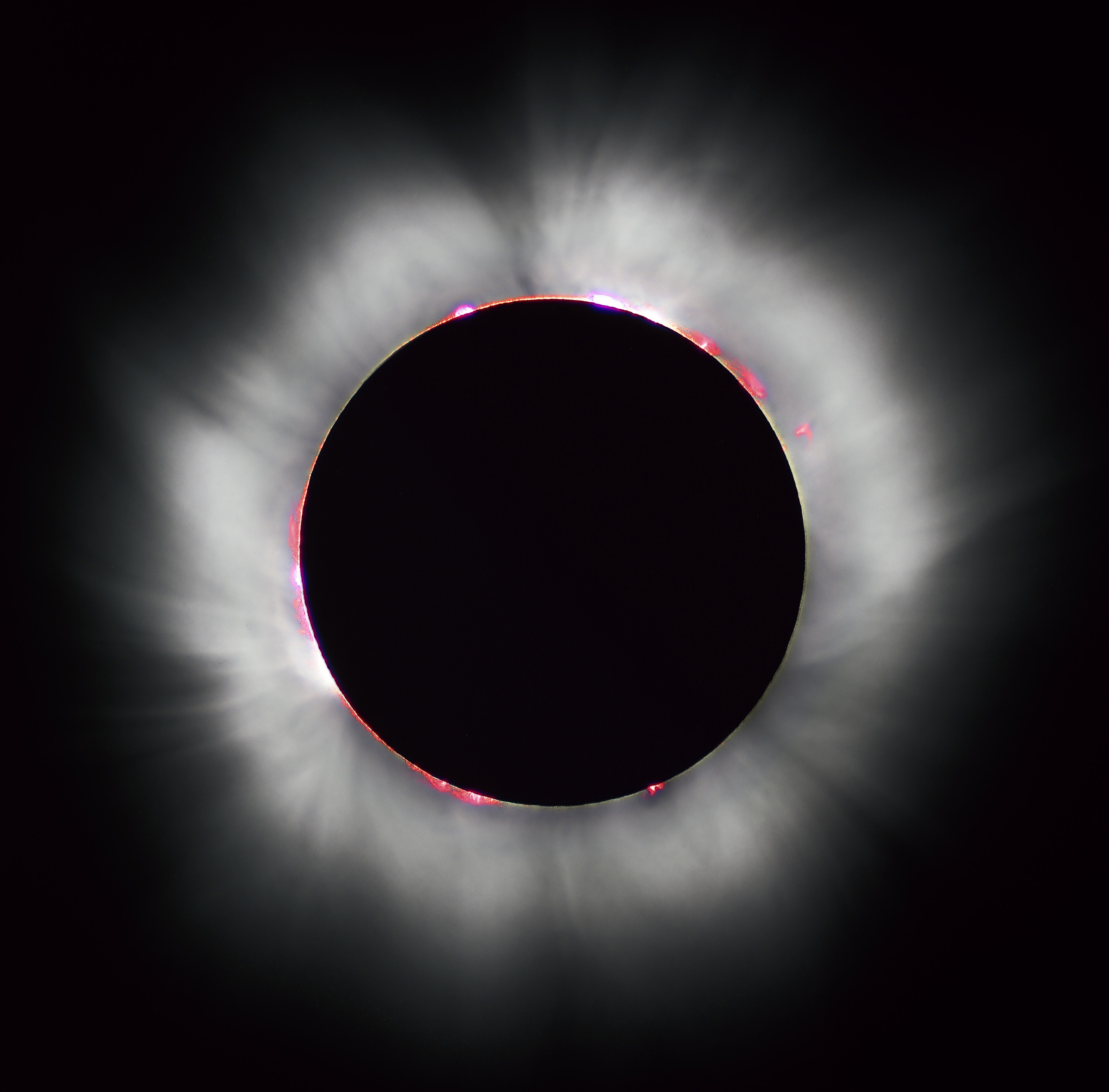 Solar_eclipse_1999_4_NR.