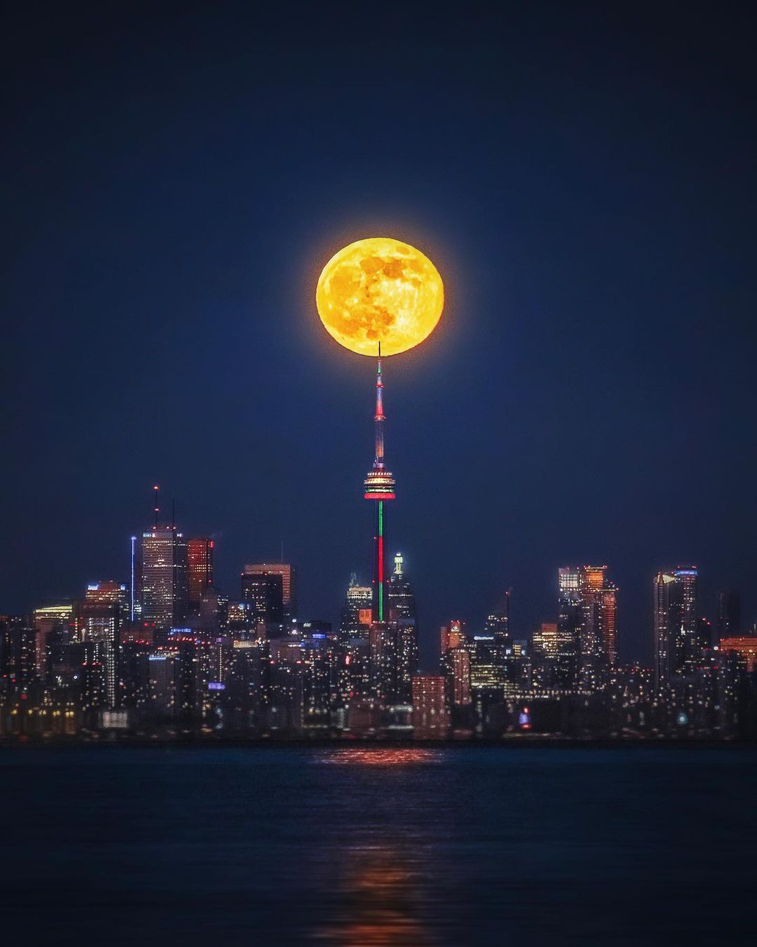 19dec2021fullmoontoronto.