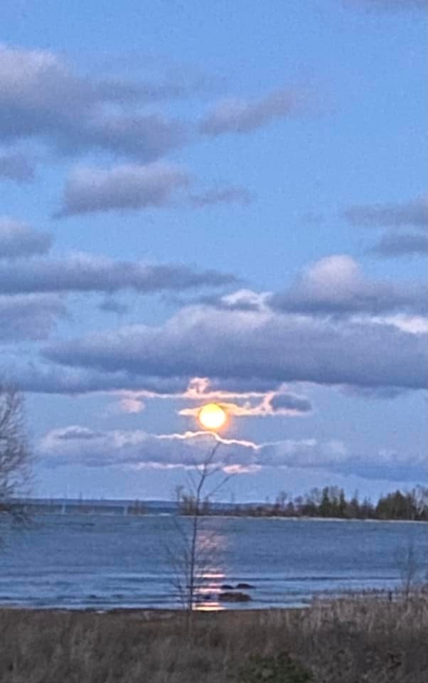 19nov2021risingmoonksn.