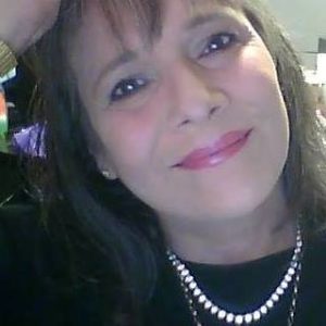 21230982_10154600653982581_1636854674540826359_n1-300x300.