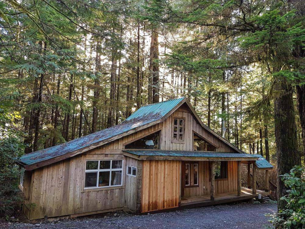 750sqft-Cozy-Cabin-7.