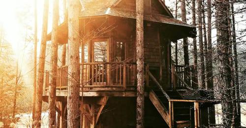 -airbnb%2Ftreehouse-5.%3Bw%3D959%3Bh%3D768%3Bmode%3Dcrop&fb_obo=1&utld=vmcdn.ca&stp=c0.5000x0.