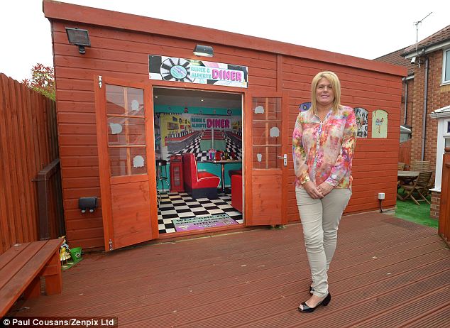 article-0-1CCE873B00000578-650_634x462.