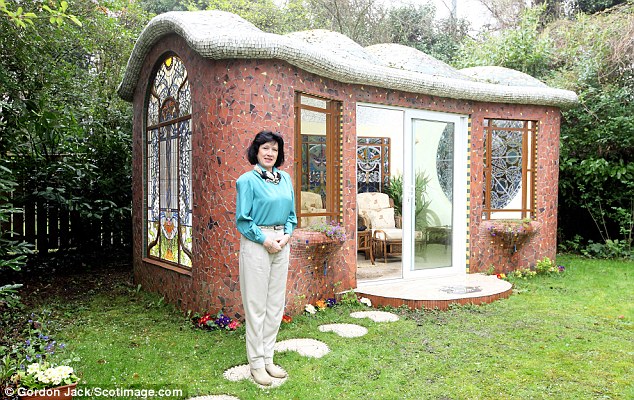 article-0-1CCF4A2A00000578-700_634x400.