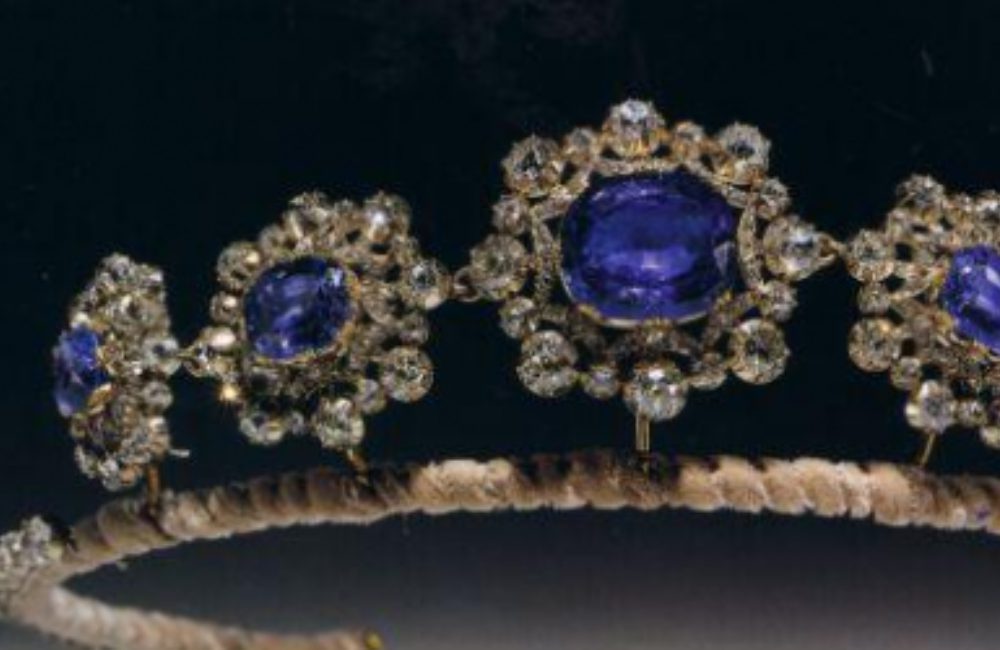 article-image-royaljewels-cambridge-sapphire.