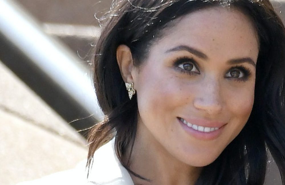 article-image-royaljewels-meghan-markle-diana-earrings-1.