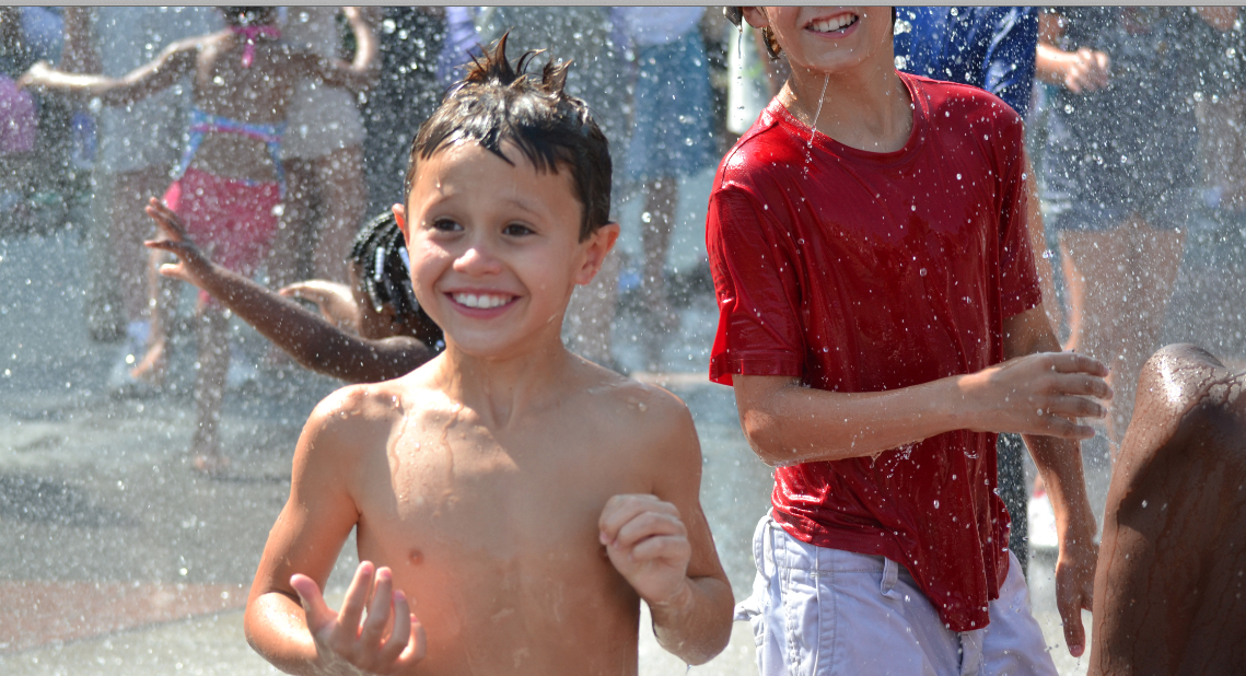 boy_in_fountain_2.