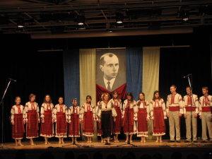 Choir_Prolisok_Canada_Bandera100munich.