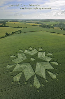 Crop+Circle+At+Chisbury+near+Great+Bedwyn+in+Wiltshire+Reported+3rd+July+2010.