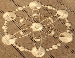 Crop+Circle+At+Windmill+Hill,+near+Avebury+Trusloe,+Wiltshire+27th+July+2010.