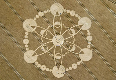 Crop+Circle+At+Windmill+Hill+near+Avebury+Trusloe+Wiltshire+27th+July+2010.