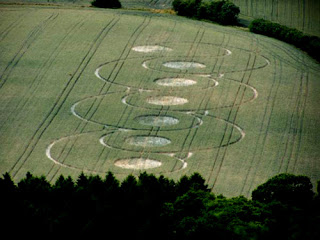 Crop+Circle+Sutton+Bank,+North+Yorkshire++5th+July+2010+UK.