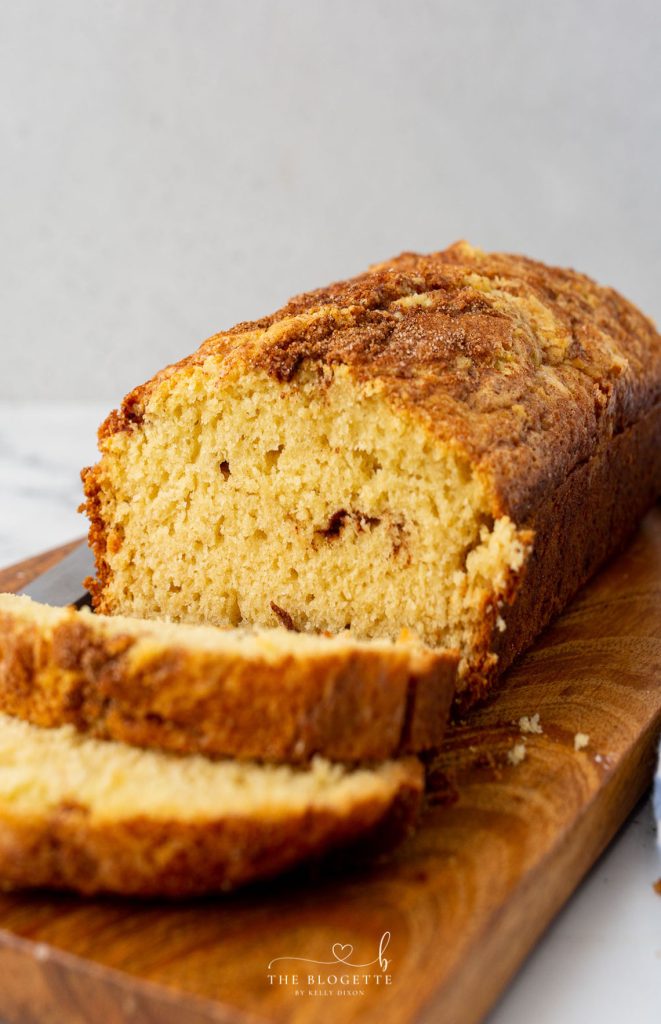 Easy-Amish-Cinnamon-Bread-11-661x1024.