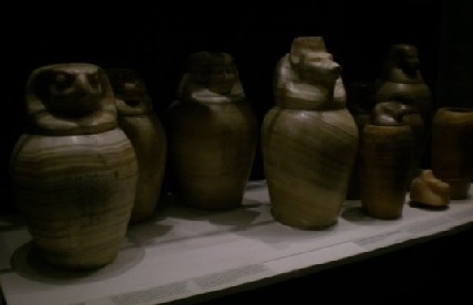 egyptian-urns.