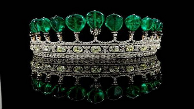 Emerald-and-Diamond-Tiara.