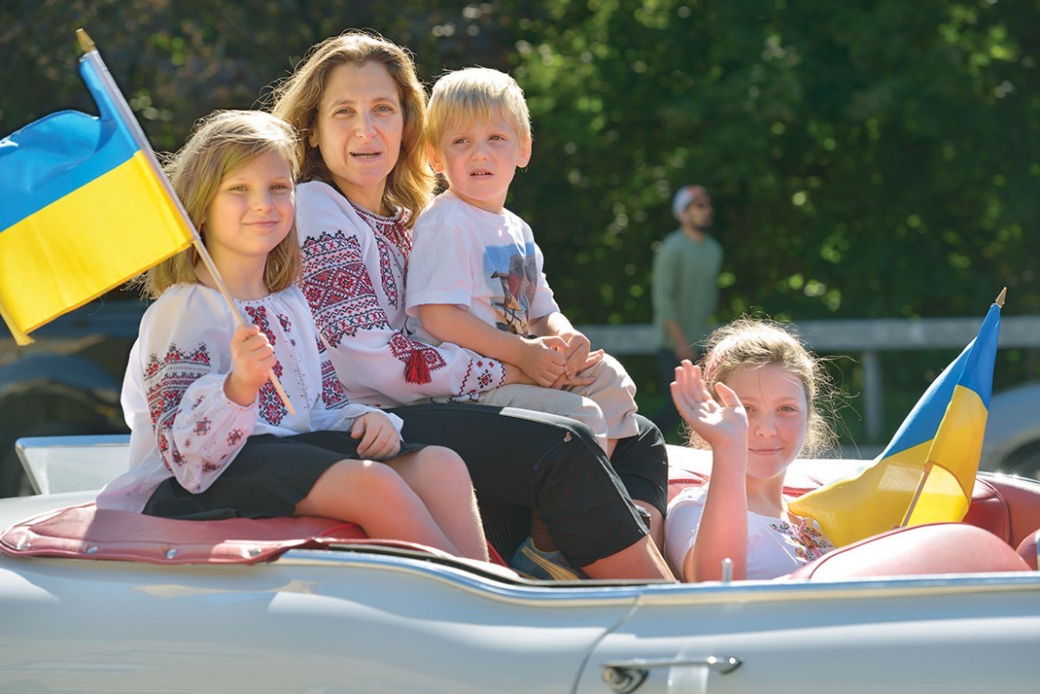 Freeland-TO-fest-parade2013.