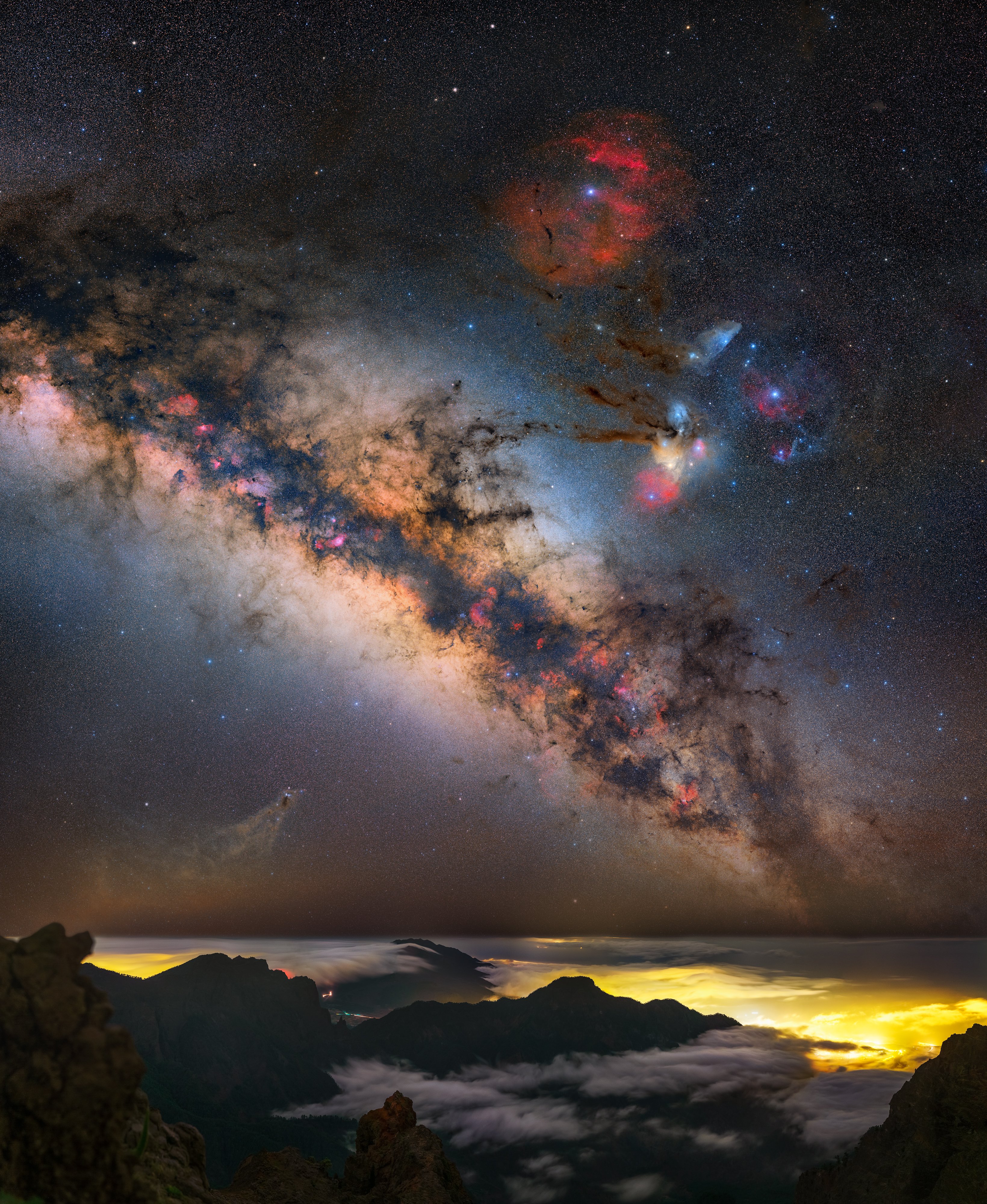 FRrwTv5XIAUnW66?format=&name=4096x4096.