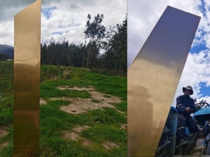 gold-monolith_5fd06500d2fdb-.