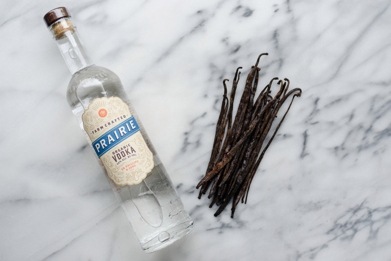 how-to-make-vanilla-extract-02.