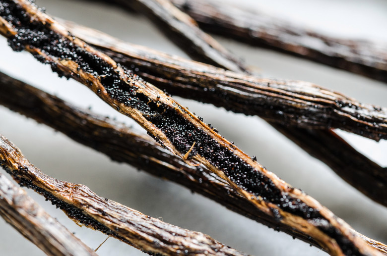 how-to-make-vanilla-extract-04.