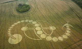 Inverted+S+Crop+Circle+West+Woodhay+Down%252C+Wiltshire+29th+July+2011.