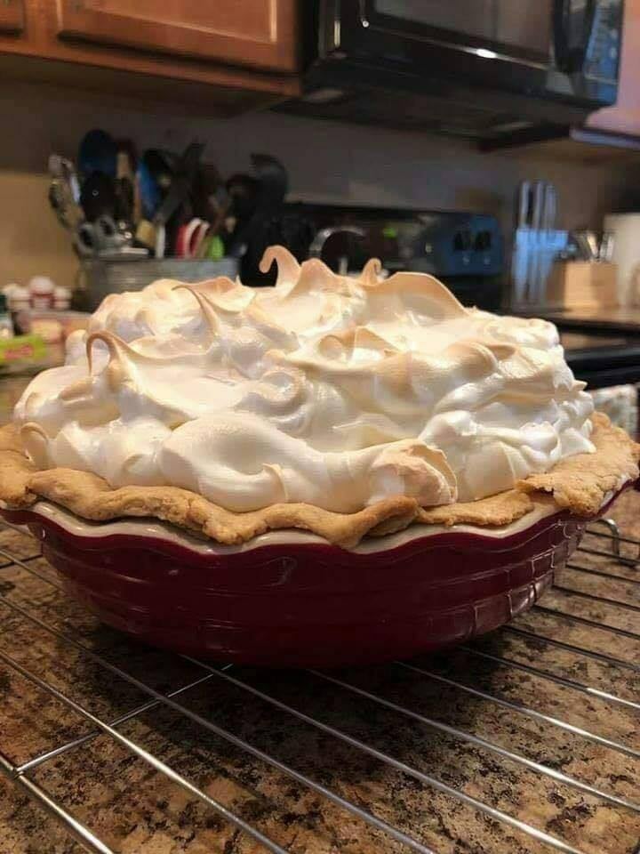 lemonmeringuepie.