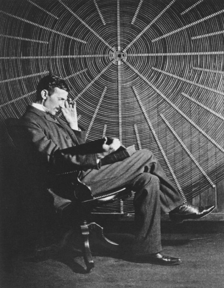 Nikola-Tesla-Reading.