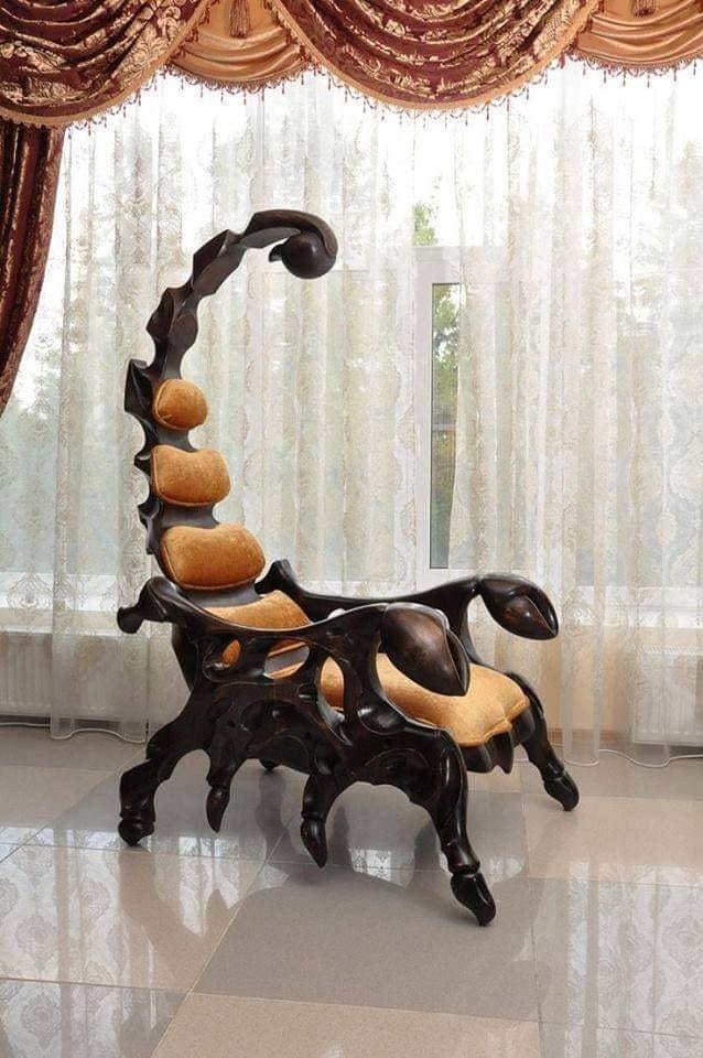 SCORPIONCHAIR.JPG