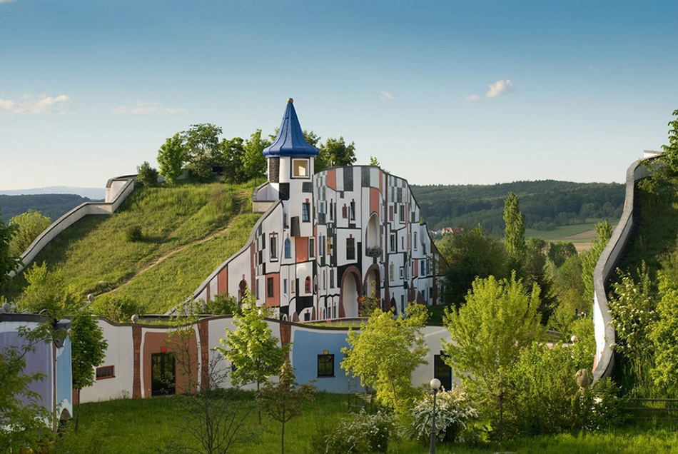 Stunning-Underground-Homes-11.