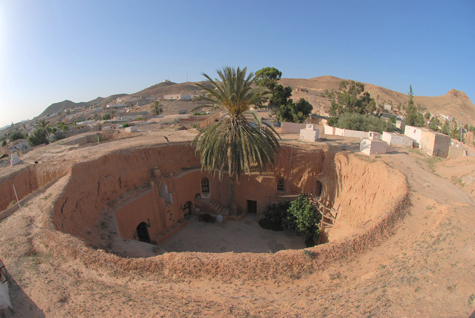 Stunning-Underground-Homes-22a.