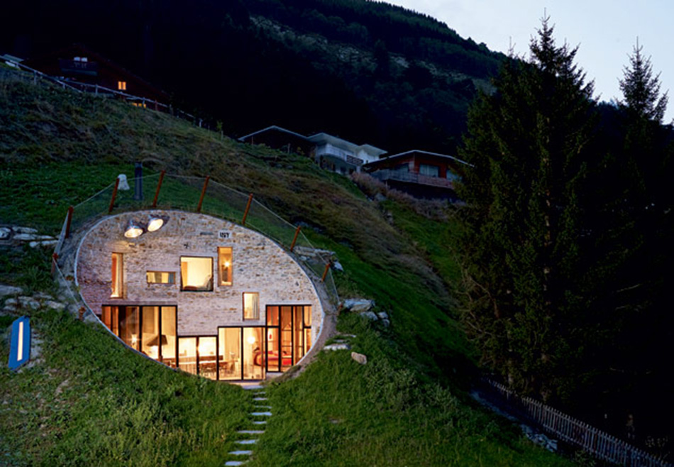 Stunning-Underground-Homes-5b.