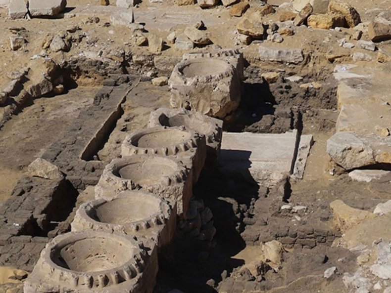 sun-temple-remains-abu-gorab-egypt.