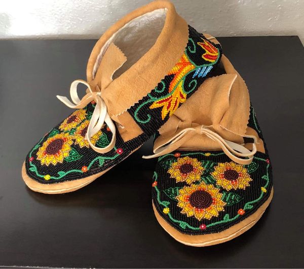 sunflowerbeadedmocs.