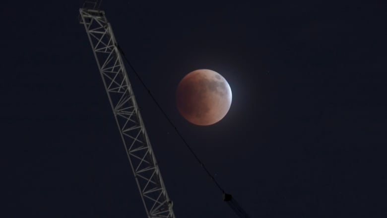 total-lunar-eclipse-toronto.