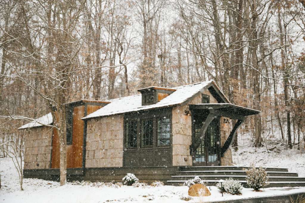 World-s-Most-Beautiful-Tiny-Cottage-Low-Country-19-1024x683.