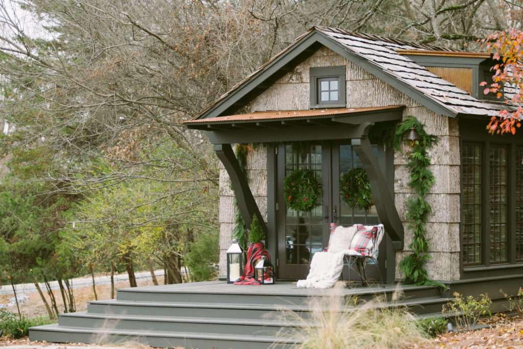 World-s-Most-Beautiful-Tiny-Cottage-Low-Country-20-1024x683.